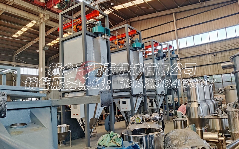 解密鈦白粉噸袋拆包機(jī)，讓你輕松應(yīng)對粉塵問題